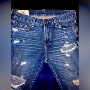 HOLLISTER | Tapered | Ripped jeans